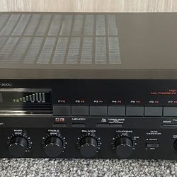 Yamaha RX-300U Natural Sound Stereo Receiver 