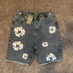 Size 32 Inch/Large Grey Denim Tear Jorts/ With Tags. Ready To Ship✅.