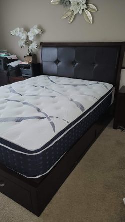 Queen Bed