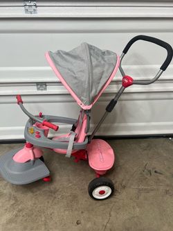 Tricycle radio flyer