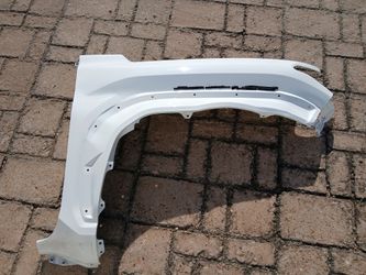 2022-2024 Toyota Tundra RH Fender OEM