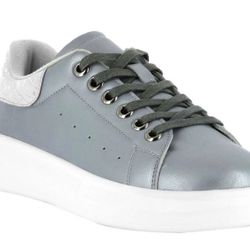 Size 6 Seven 7 Womens Miki Slip-On Shoe