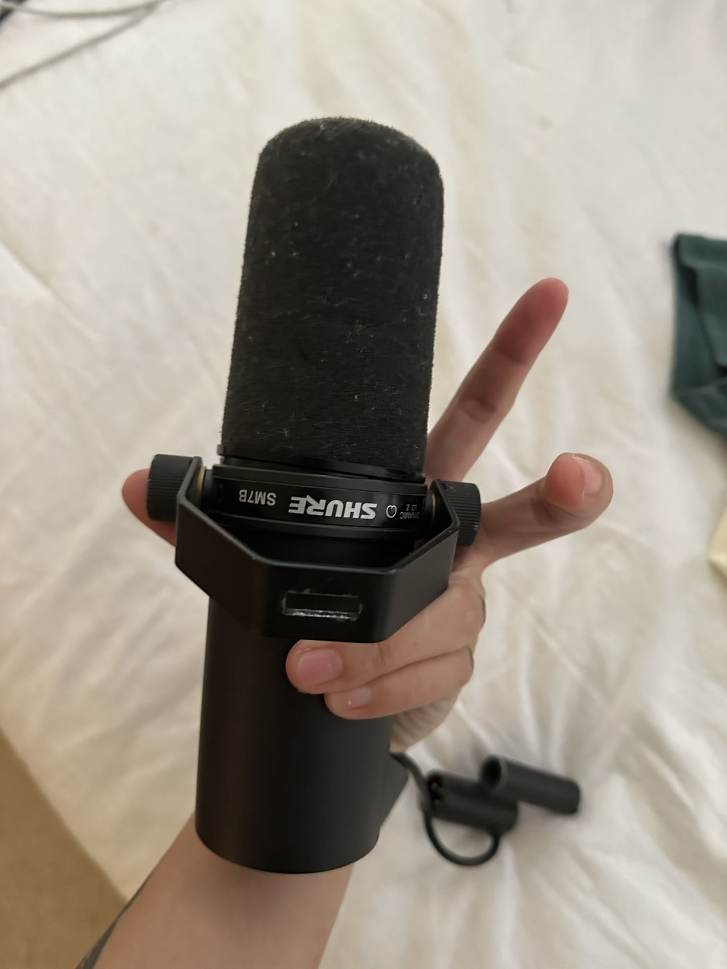 shure sm7b microphone