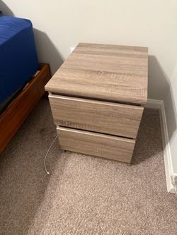 Single nightstand with double drawers