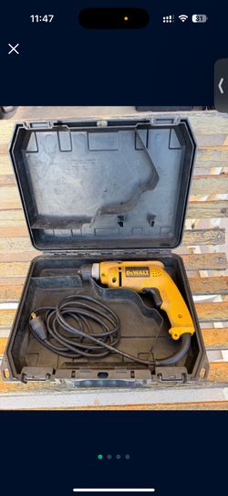 D21008 Dewalt 3/8” VSR Drill corded