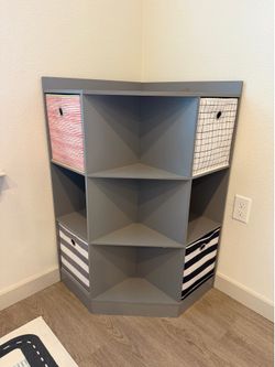 Gray Corner Storage Shelf with 4 Fabric Bins