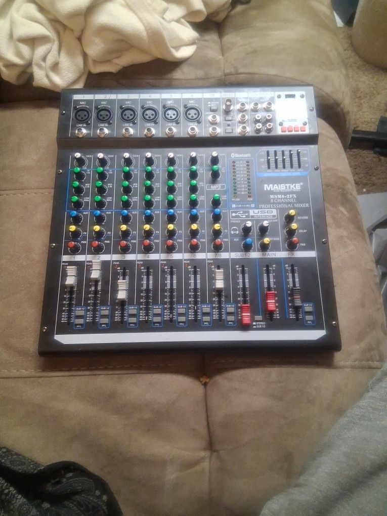 Maistke MSM8-2FX 8 CHANNEL MIXER