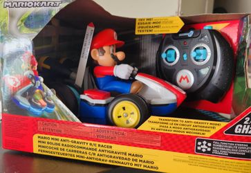 Mario Kart Mini Anti-Gravity R/C Racer