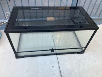 40 Gallon Glass enclosure