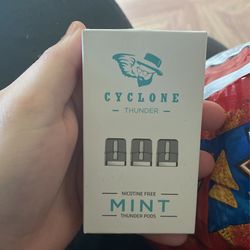 Cyclone Thunder Pods Mint Flavor