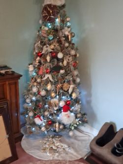 Xmas whit artificial tree