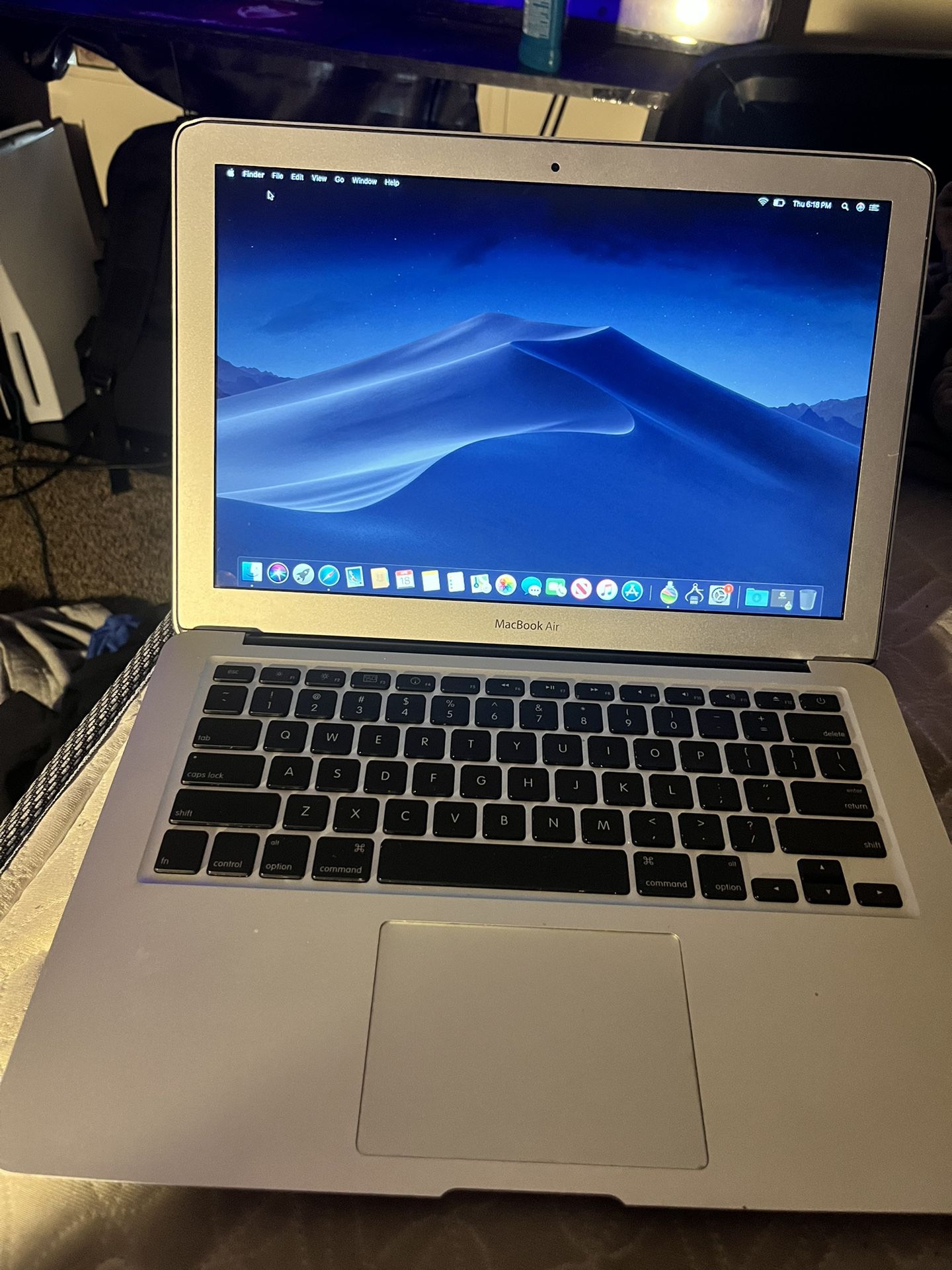 MacBook  2017  13’3” M1