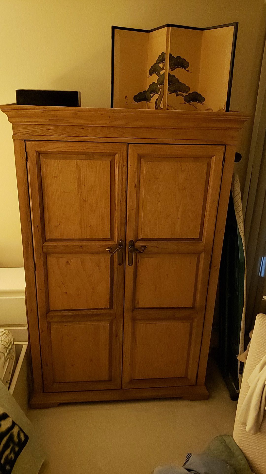 Antique Solid Wood Antique ARMOIRE 44.5"×20.5"×68" must be able to Move from an Apartment in Bellevue