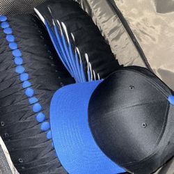 40 New Snapback Hats (Black/Blue) – Bulk Deal