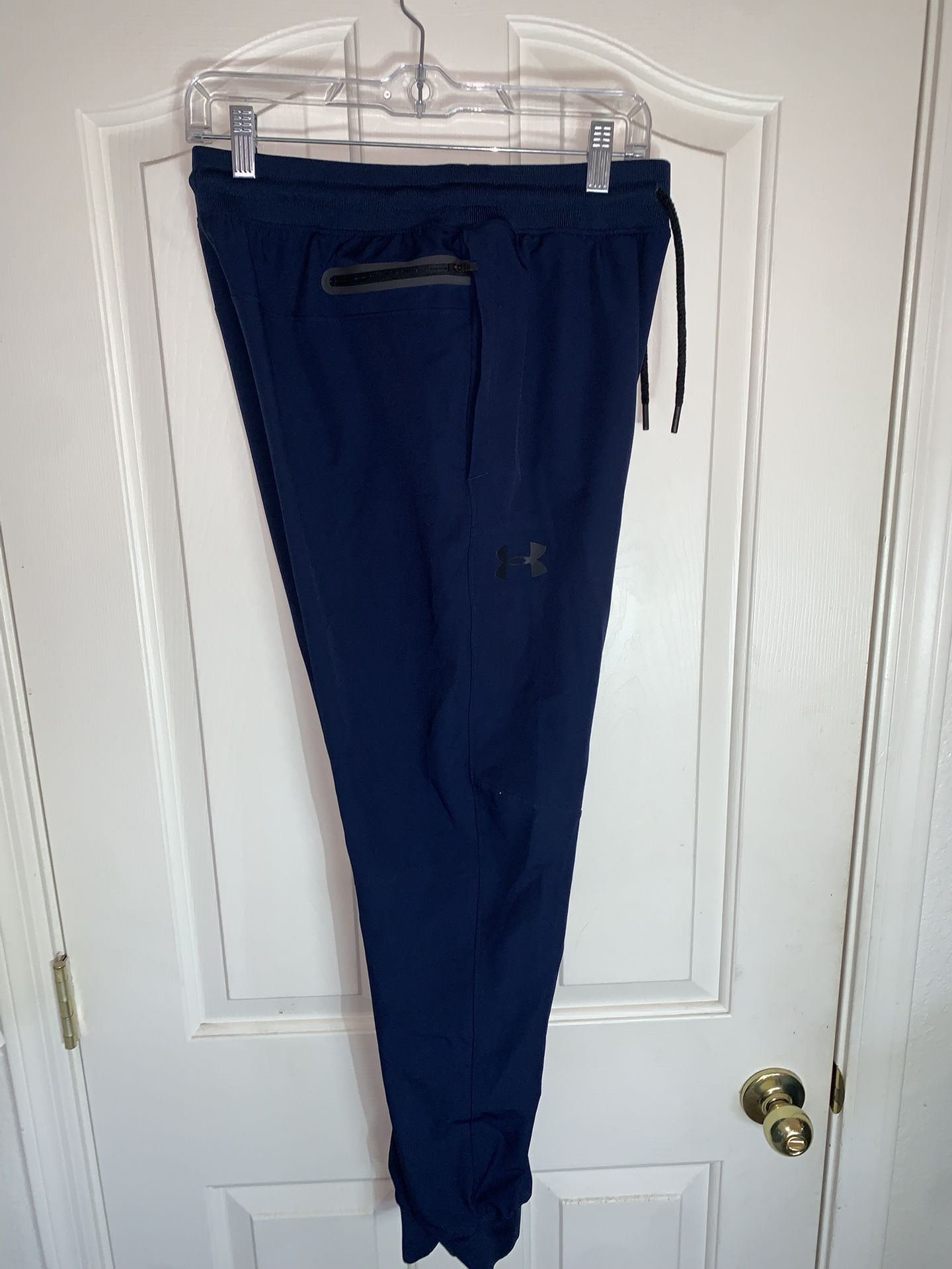 Men’s Under Armour Joggers!!