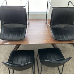 Dining Table/chairs 