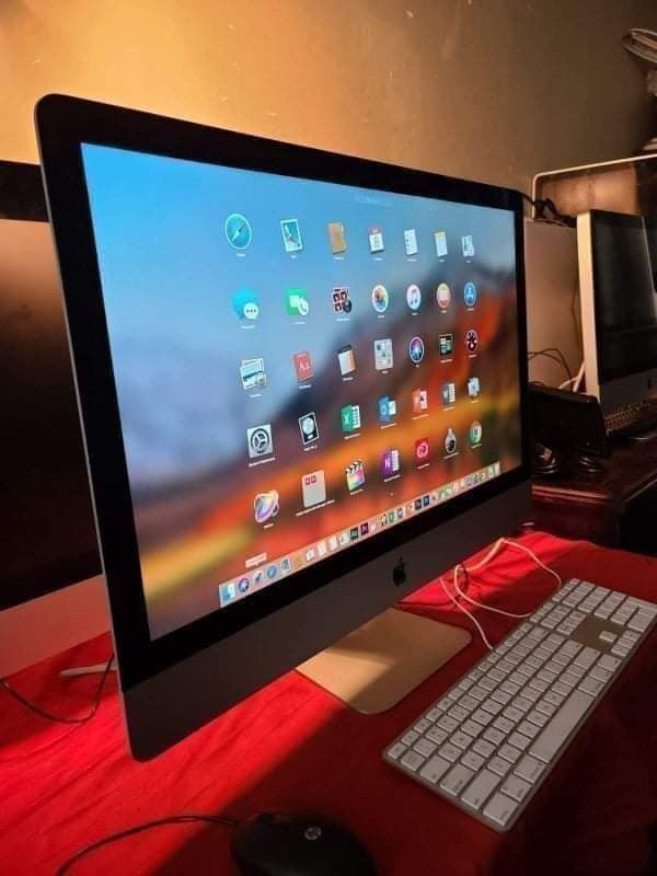 Excelente Computadora De Escritorio Apple Imac De 27 Pulgadas Procesador i5 Con Programas 