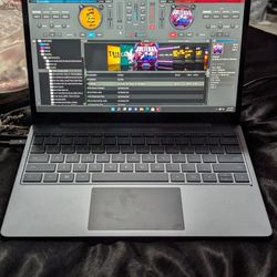 Microsoft Surface Laptop Go 2 For DJ 12.4" 2.4 GHz i5-1135G7 8GB 128GB 