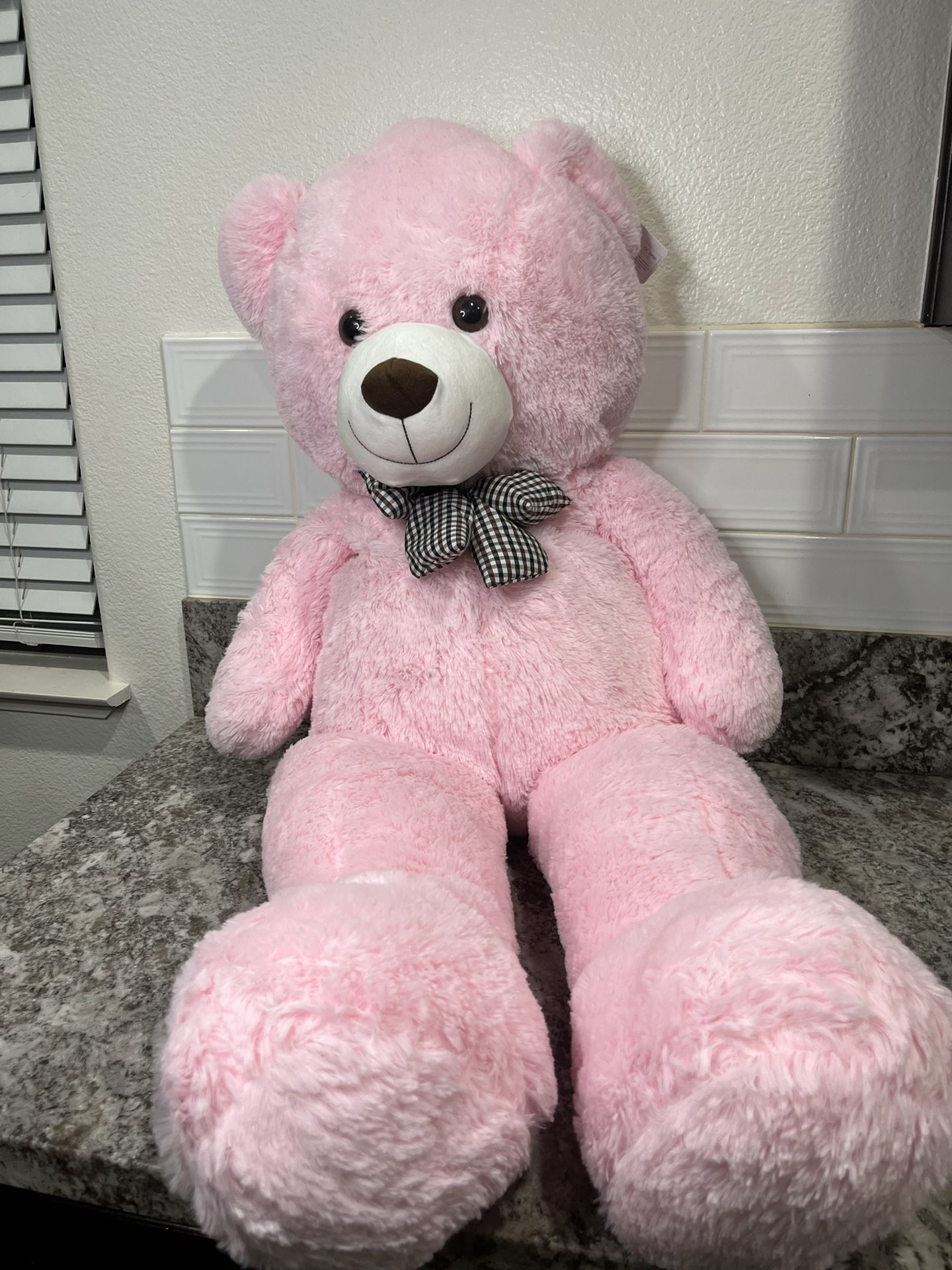 3.5 Ft Pink Valentines Day Teddie Bear.