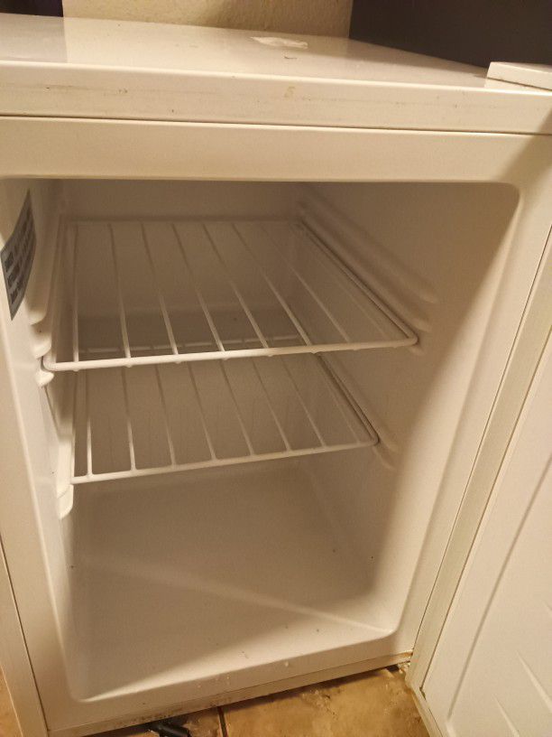 Mini Freezer Trying To Get Rid Of It