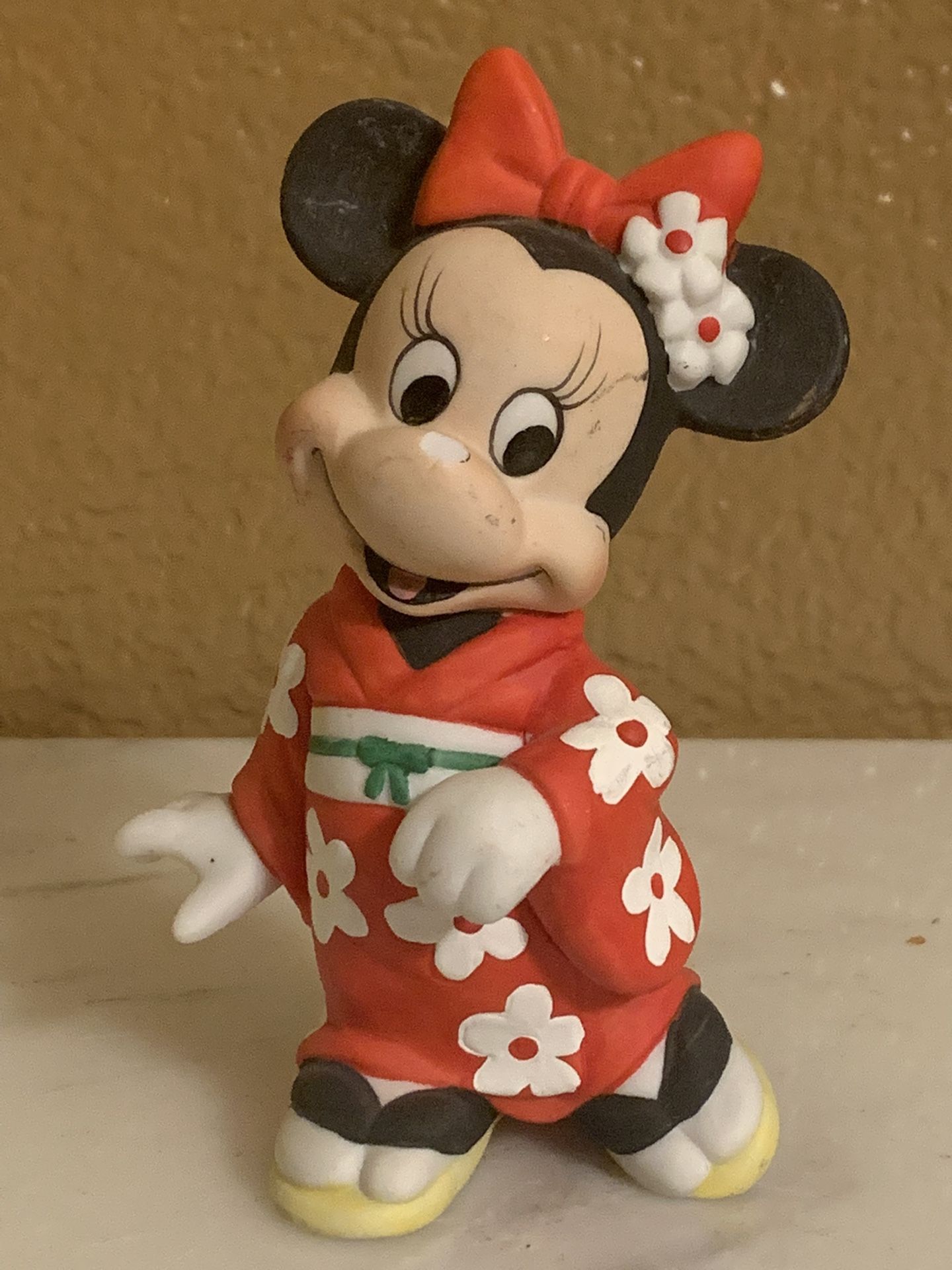 Vintage Minnie Mouse Ceramic Figurine In Kimono Dress
