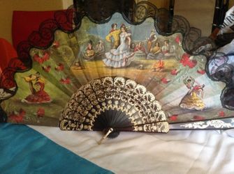 Vintage spanish hand fan