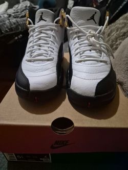 Jordan 12s Retro Taxi  5.5Y