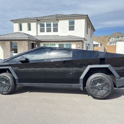 2024 Tesla Cybertruck Wheels