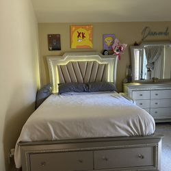bedroom set
