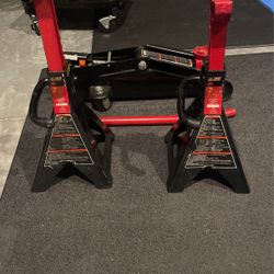 Jack stands And Jack 