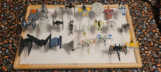 "2016" Star Wars Hot Wheels Dicast lot of 24.