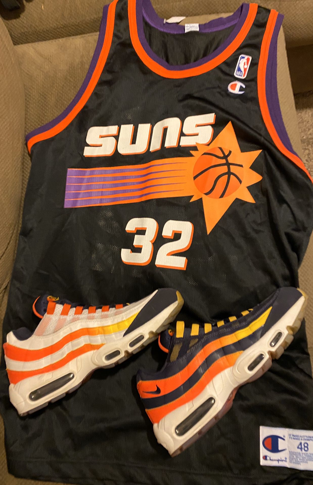 Vintage Phoenix Suns Jason Kidd Jersey with matching Air Max 95