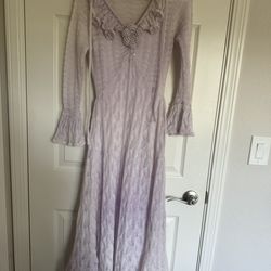 Yingchoi Women’s lilac v neck long sleeve knit maxi Dress