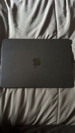 Apple 13.6 MacBook Air m2 256gb