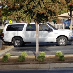 2002 Ford Excursion