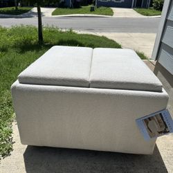 Henredon Sona Fabric Storage Ottoman with Reversible Wood Tray Tops