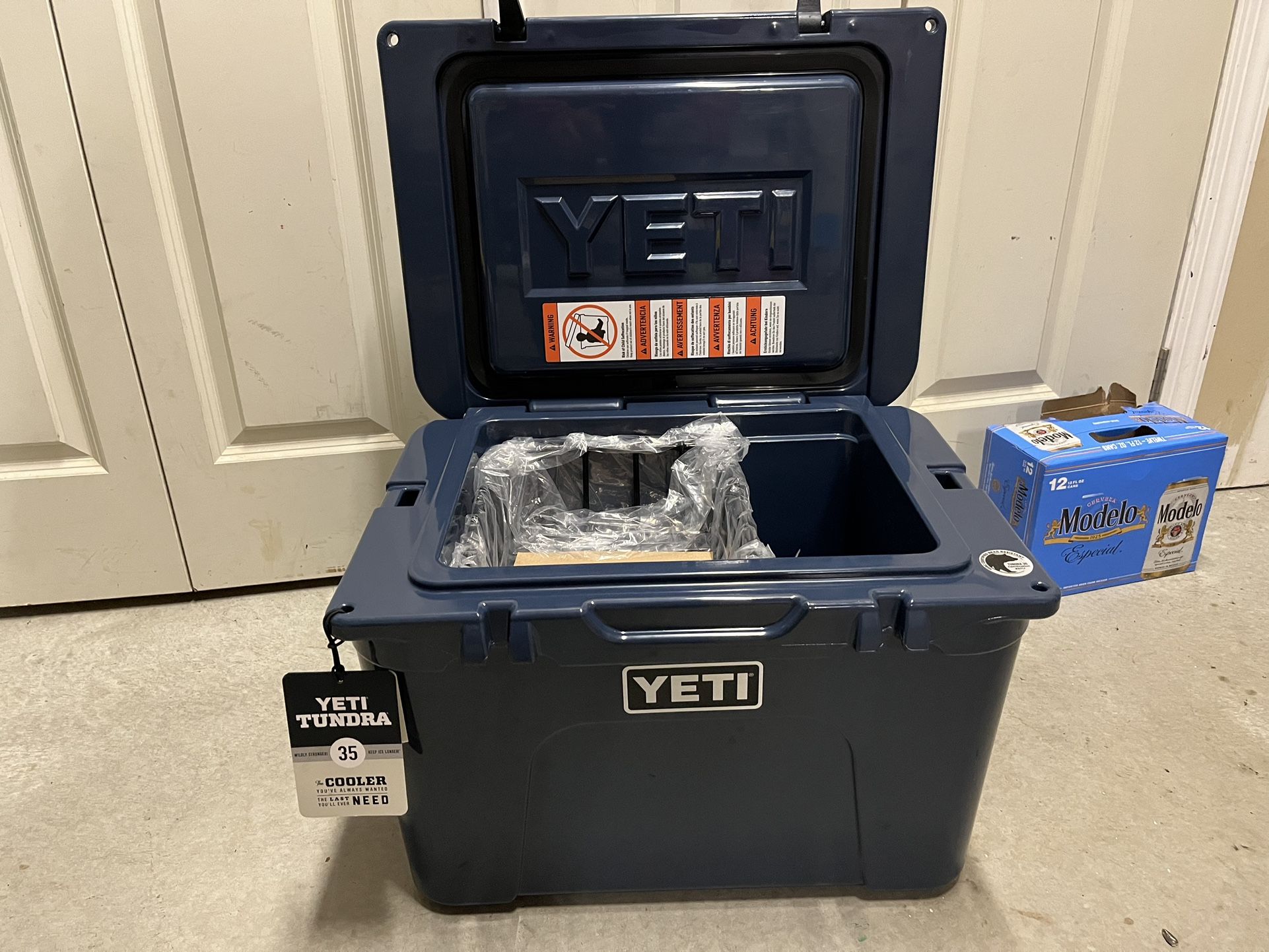 Yeti Tundra 35 HARD COOLER