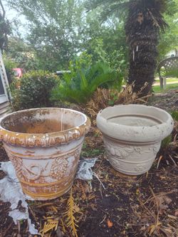 Two planters pots