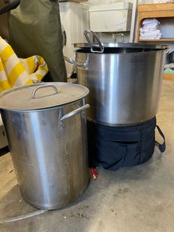 Turkey fryer pots