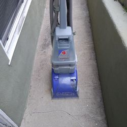 Vaccum Carpet Cleaner.