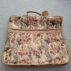 TRAVEL GARMENT BAG  by LEISURE 