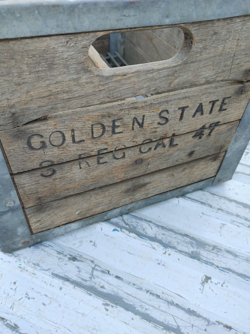 1947 vintage Wood Crate GOLDEN SATE