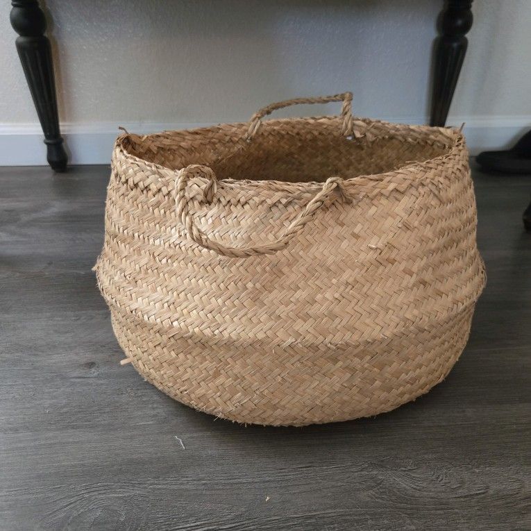 seagrass Basket plant vase holder container natural cabinet shelf drawer table