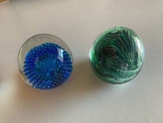 Paper weights
