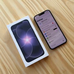 iPhone 17e - Black