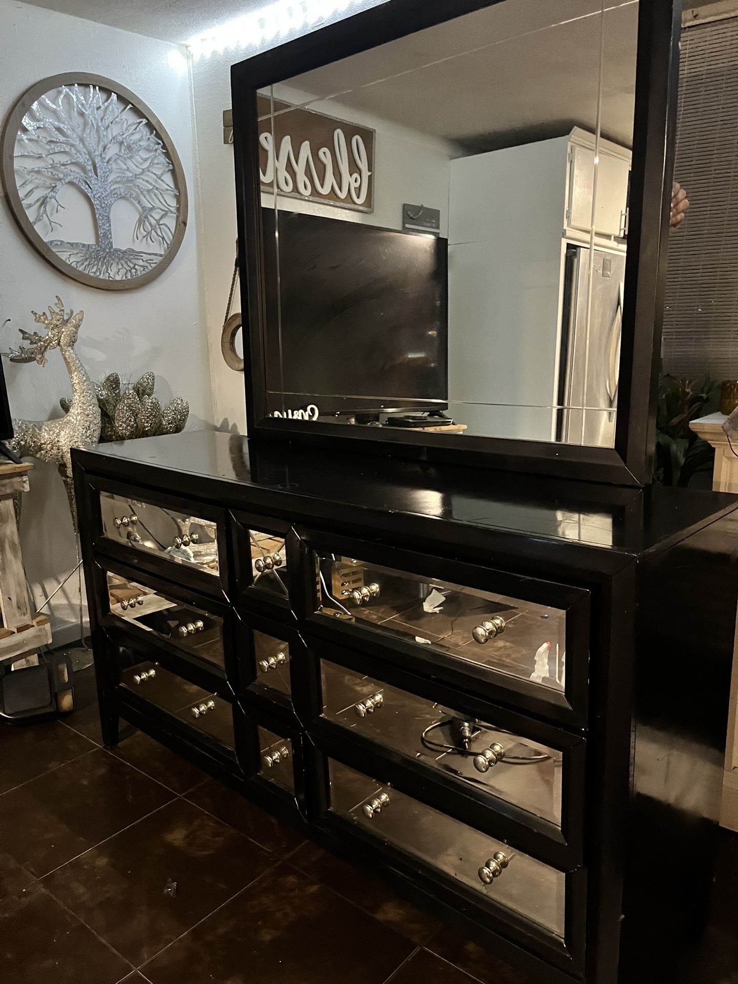 9 Drawer Dresser And Mirror