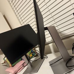 Monitors And A Logitech Stream Cam