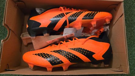Adidas Predator Accuracy.1 Low FG Heatspawn Soccer Cleats GW4574 Mens Size 9