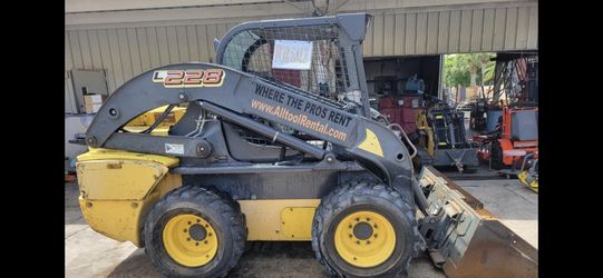 Skid steer, New Holland, L228