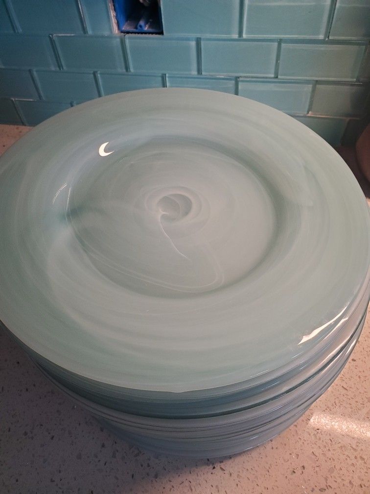 Pier 1 Alabaster Glass Dinner Plates - 16